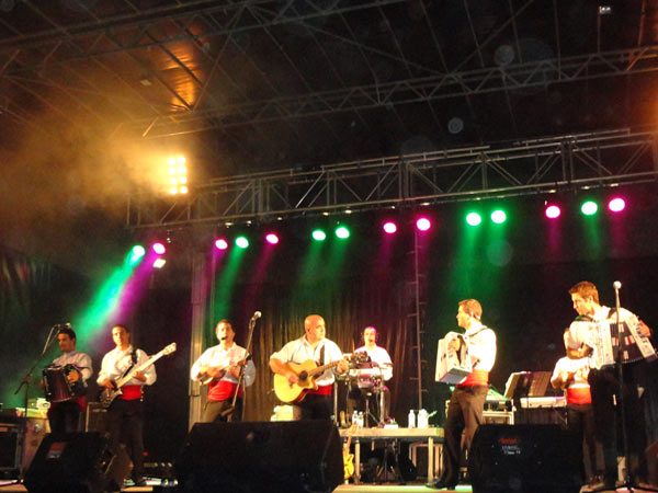 Grupo Raízes do Minho, Raizes do Minho, grupos de Musica popular, Concertinas, musicas populares, Minho, Portugal, musica Tradicional