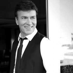 Tony Carreira, Contacto, Artistas, Musica Portuguesa, Contactos do Artista, Tony Carreira, espectáculos Tony Carreira, Cantores da Musica Portuguesa